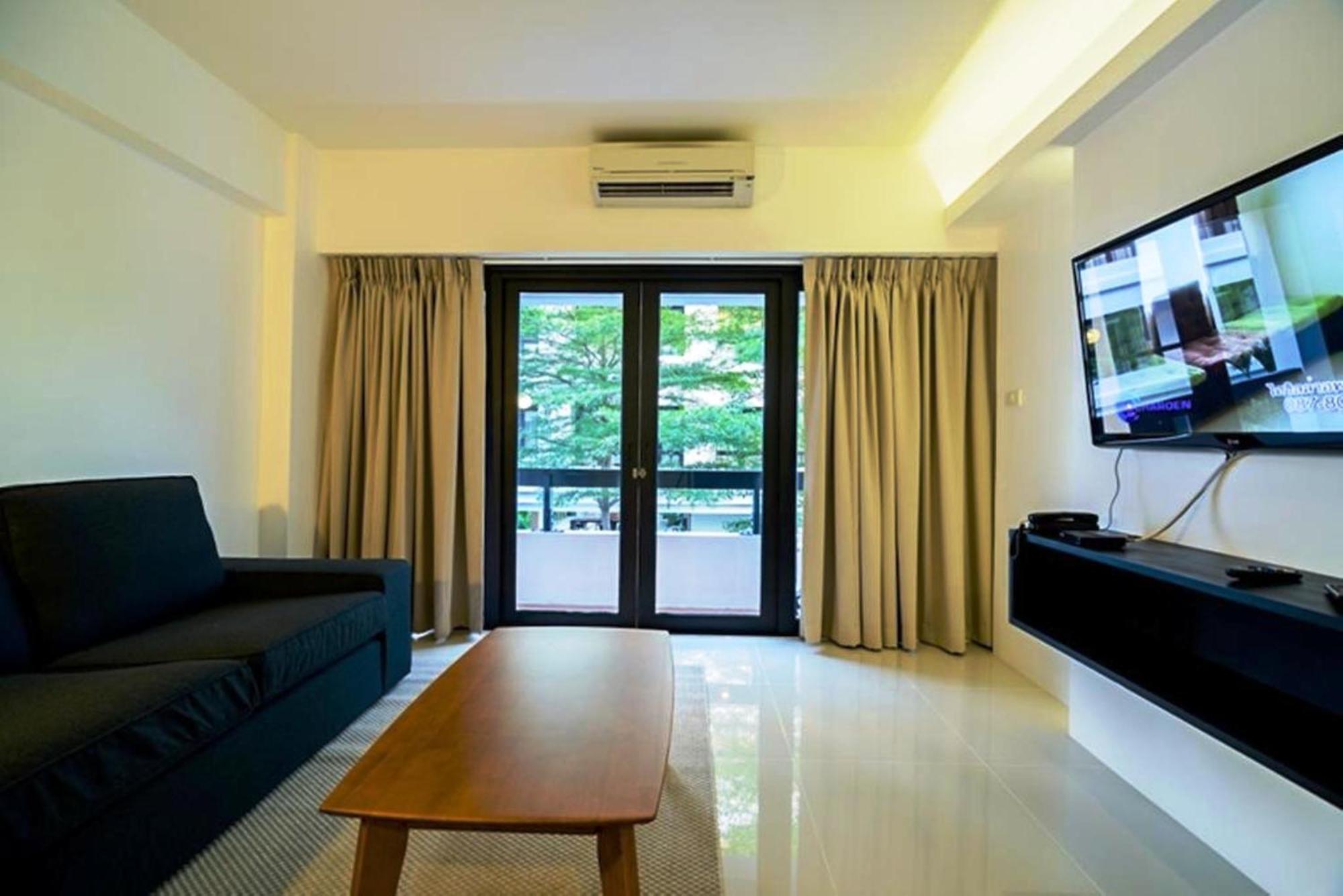 Uma Residence Bangkok Luaran gambar