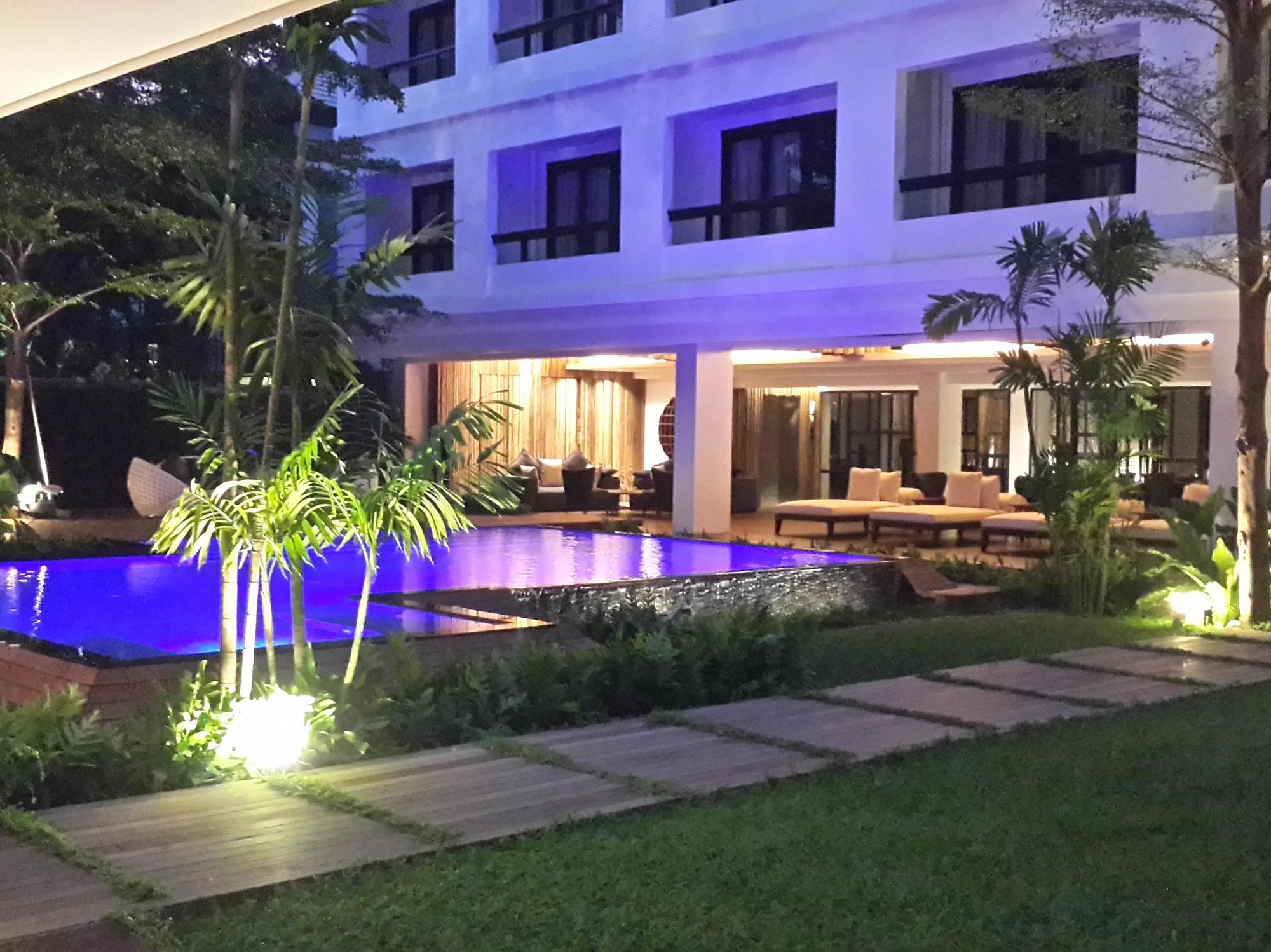 Uma Residence Bangkok Luaran gambar