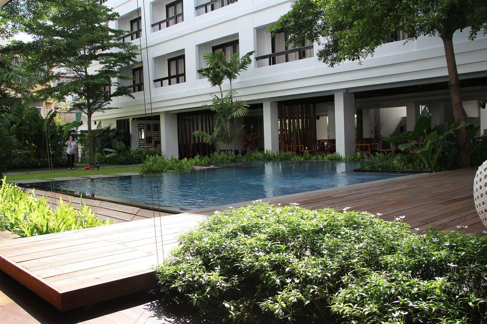 Uma Residence Bangkok Luaran gambar