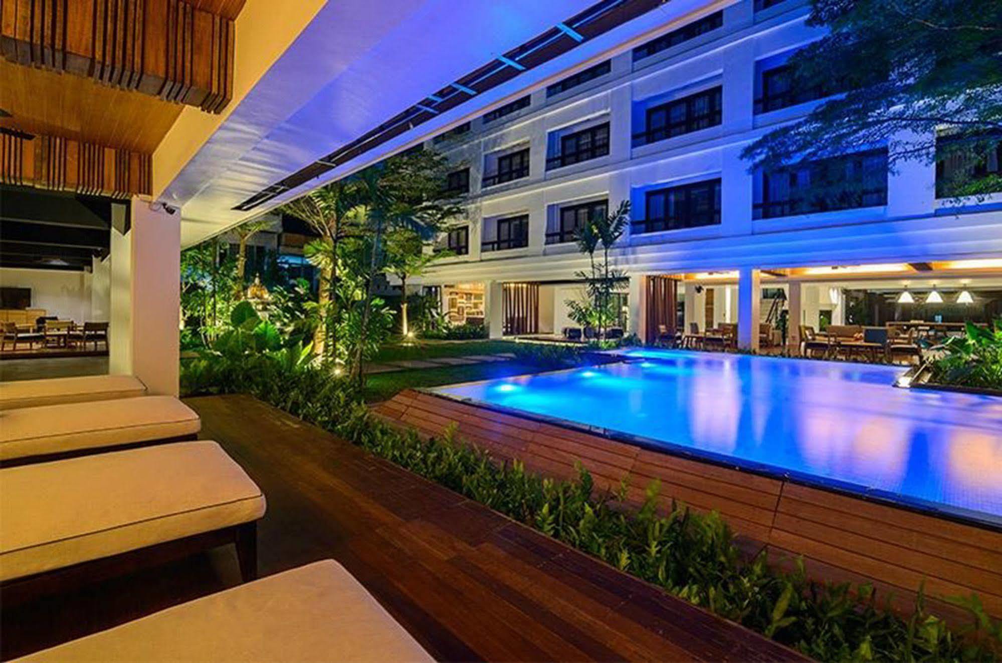 Uma Residence Bangkok Luaran gambar