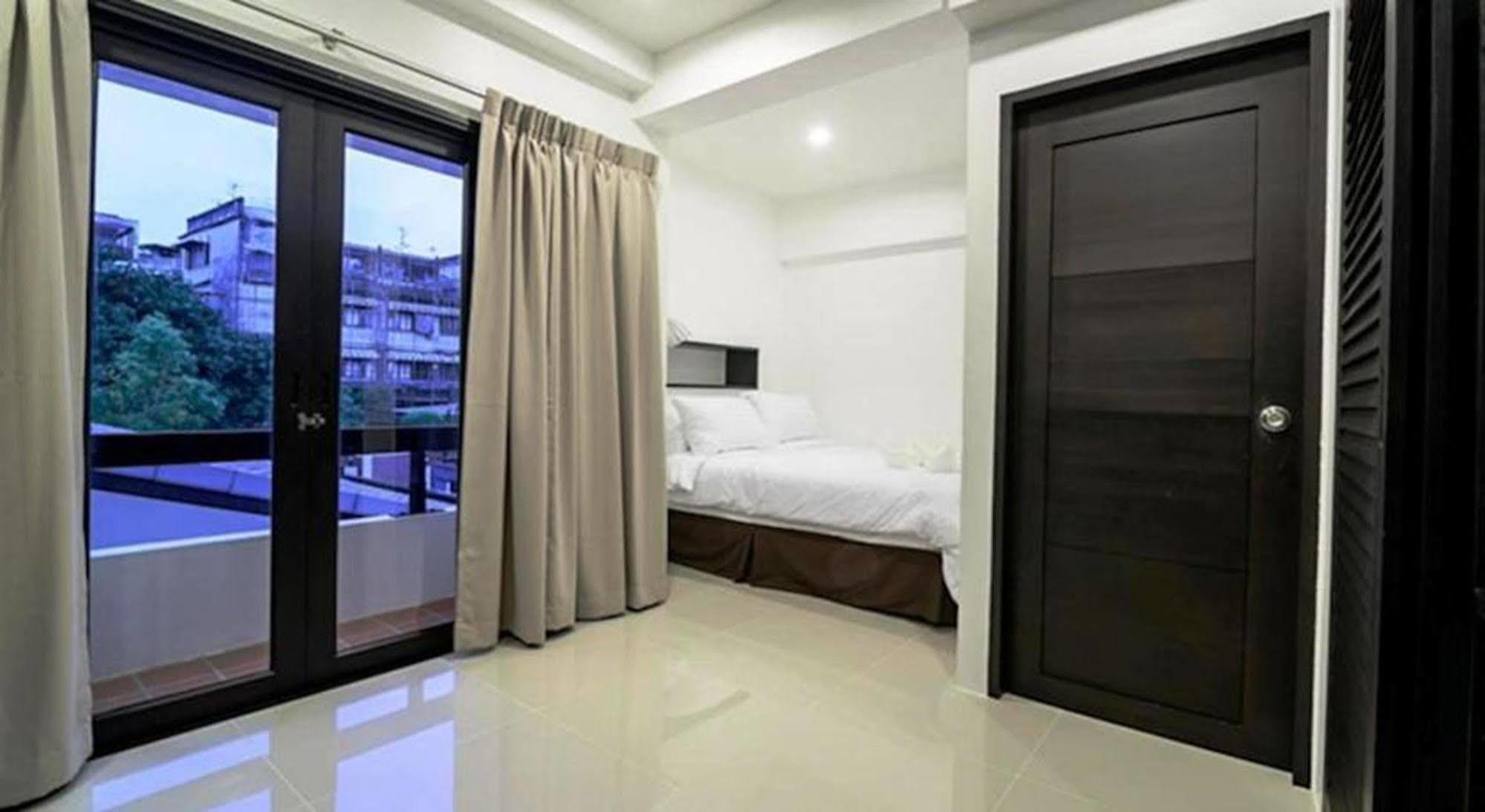 Uma Residence Bangkok Luaran gambar