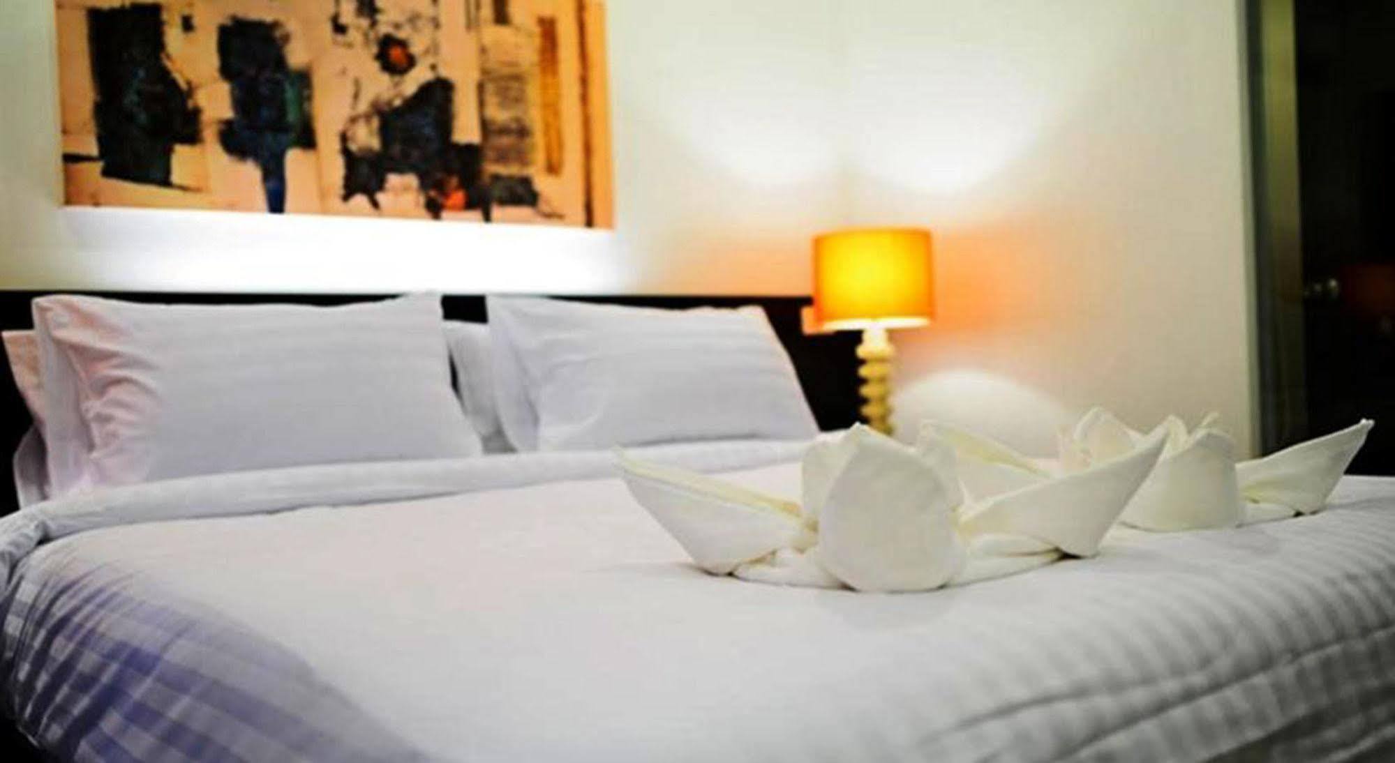 Uma Residence Bangkok Luaran gambar
